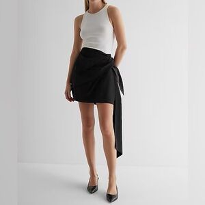 NWT Express taffeta bow mini skirt size 12